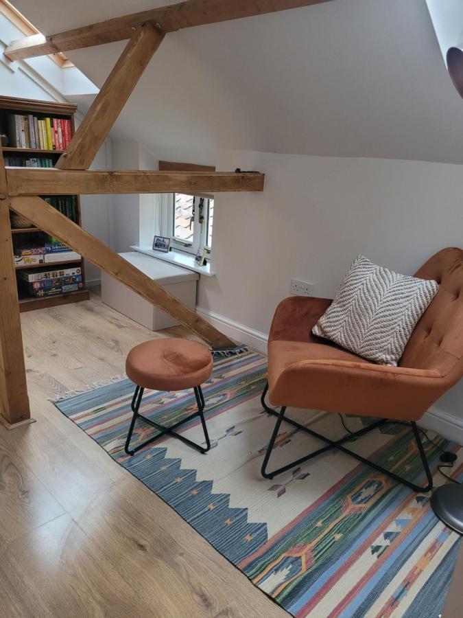 Entire 2 Bed Coach House In Peaceful Norfolk Village Pulham Екстер'єр фото